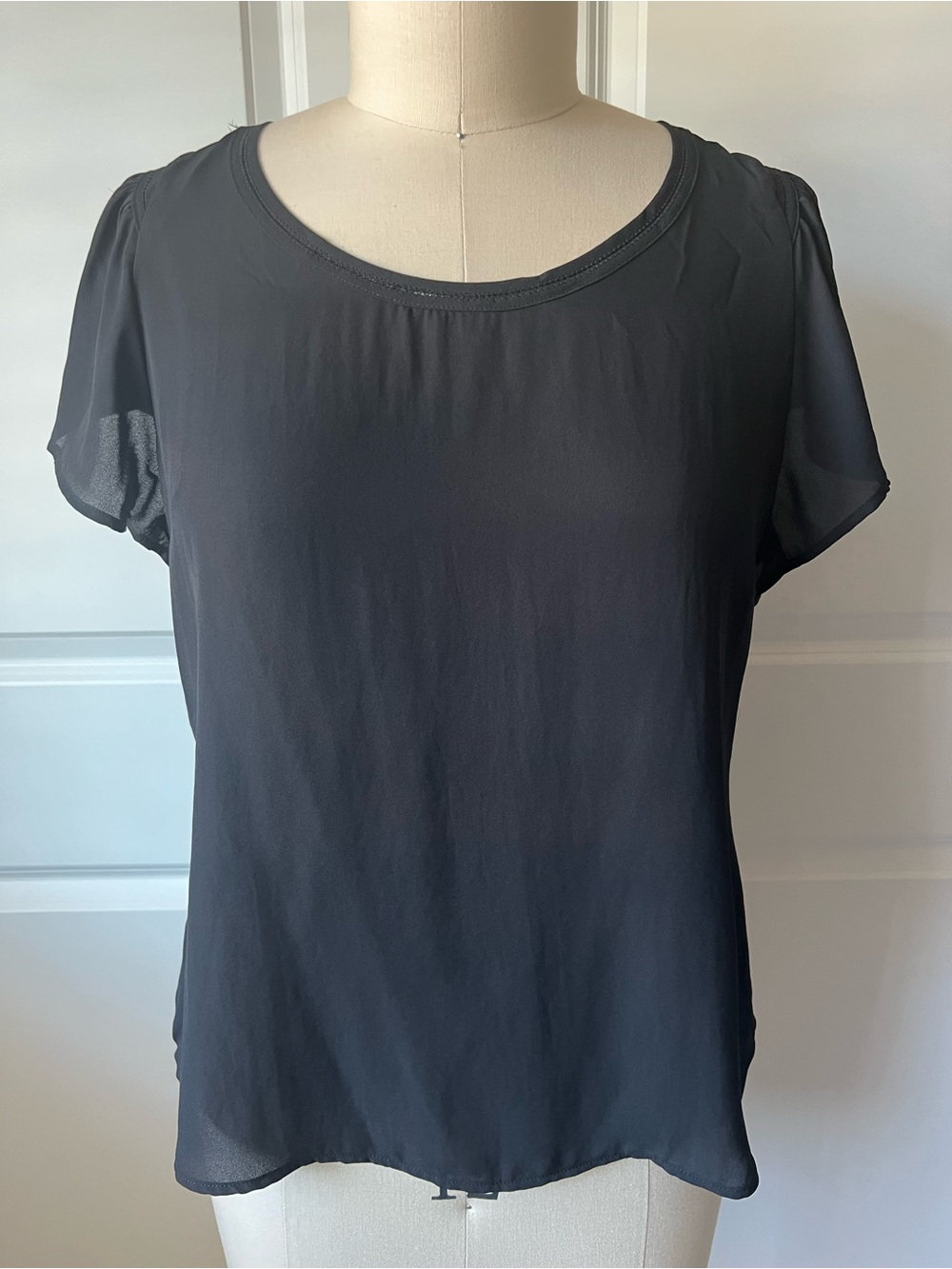 H&M Women’s Black Short Sleeve Chiffon Top